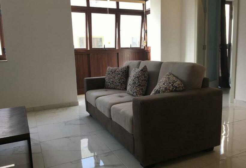 پانسیون Seaside Room