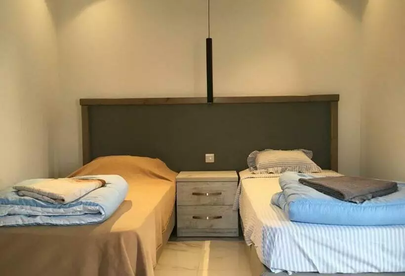 پانسیون Seaside Room