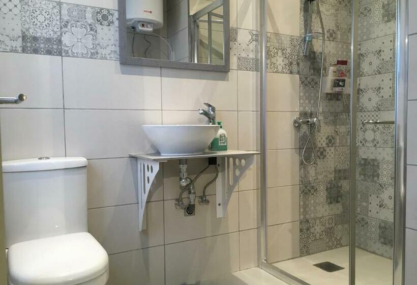 پانسیون Seaside Room