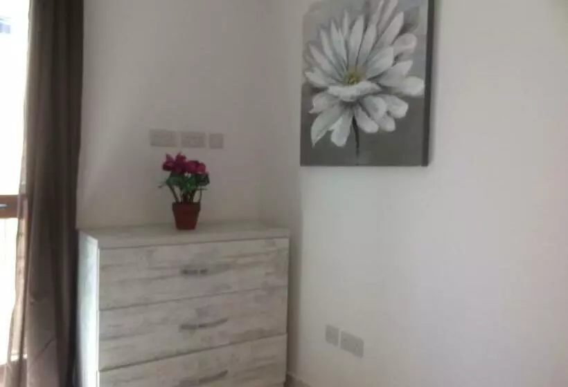 پانسیون Seaside Room