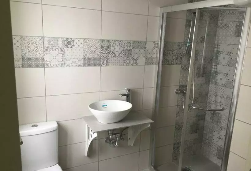 پانسیون Seaside Room