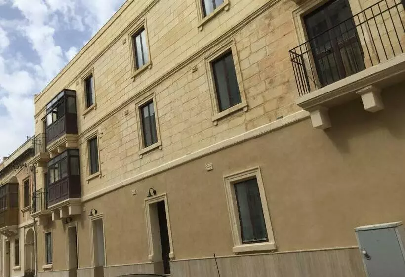 پانسیون Seaside Room