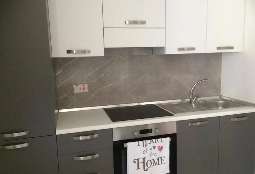 پانسیون Seaside Room