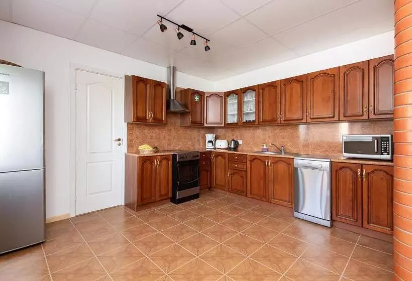 پانسیون Villa Konrad