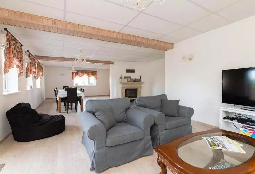 پانسیون Villa Konrad