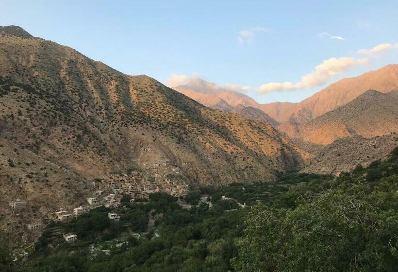 مبيت وإفطار Amlougui House