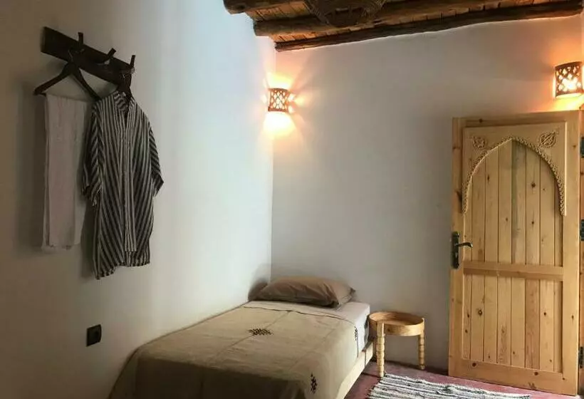 Aamiaismajoitus (B&B) Amlougui House