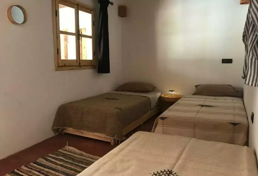 Aamiaismajoitus (B&B) Amlougui House