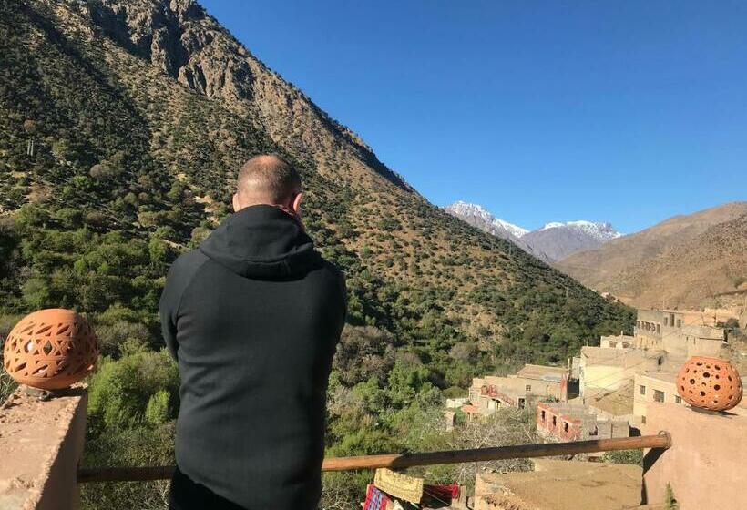 مبيت وإفطار Amlougui House