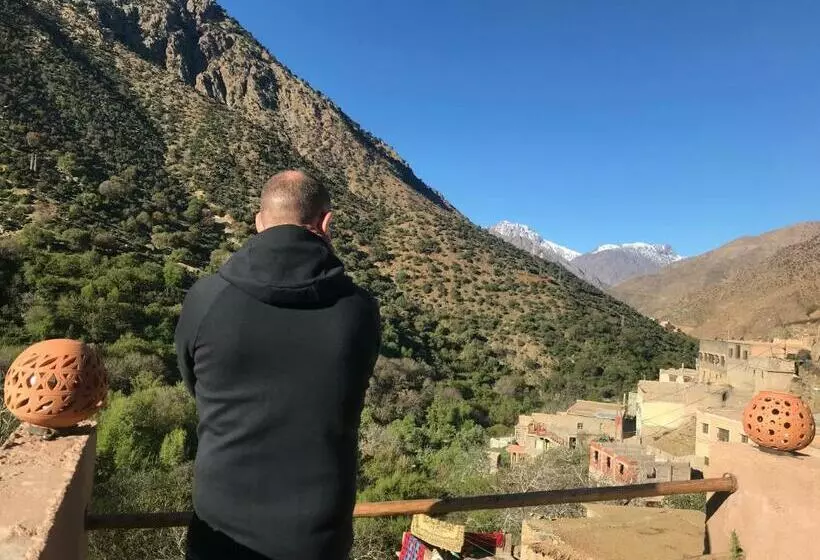 Aamiaismajoitus (B&B) Amlougui House