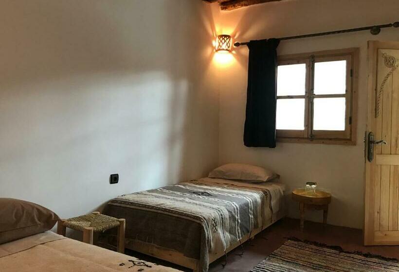 مبيت وإفطار Amlougui House