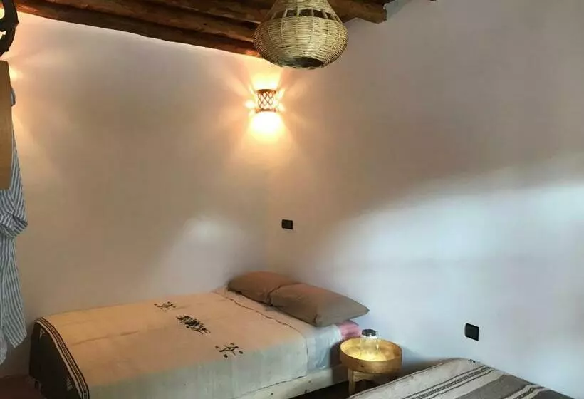 Aamiaismajoitus (B&B) Amlougui House