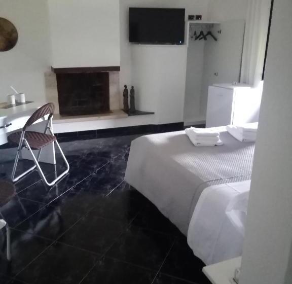 تختخواب و صبحانه Mamena