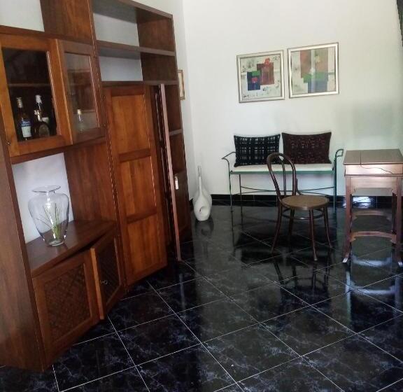 تختخواب و صبحانه Mamena