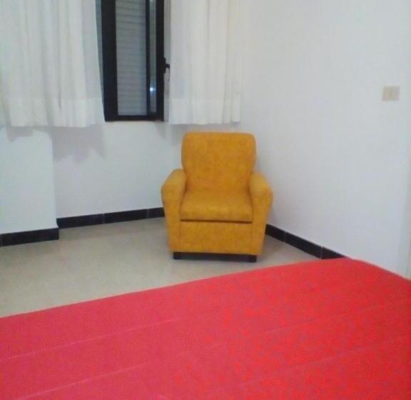 تختخواب و صبحانه Mamena