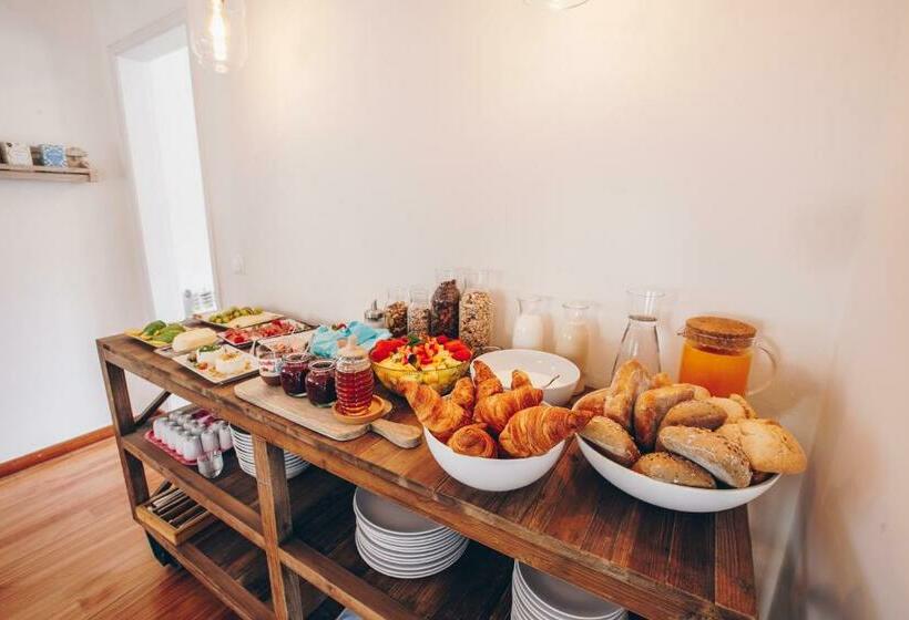 تختخواب و صبحانه Sunny Soul