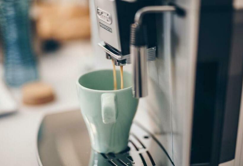 تختخواب و صبحانه Sunny Soul