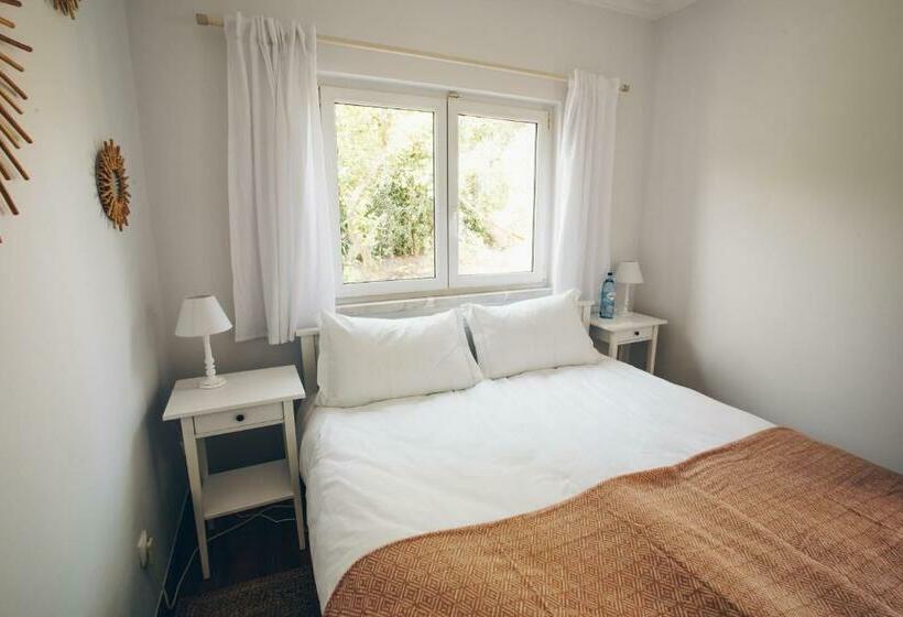 تختخواب و صبحانه Sunny Soul