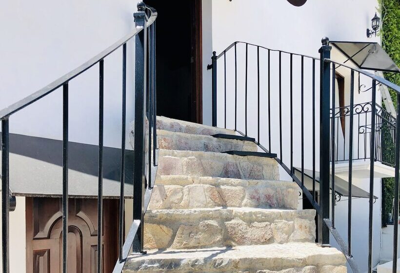 هتل Carretas By Rotamundos