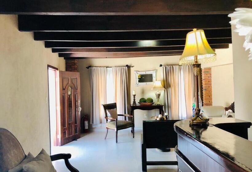 هتل Carretas By Rotamundos