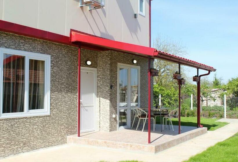 ペンション Guest House Valiland