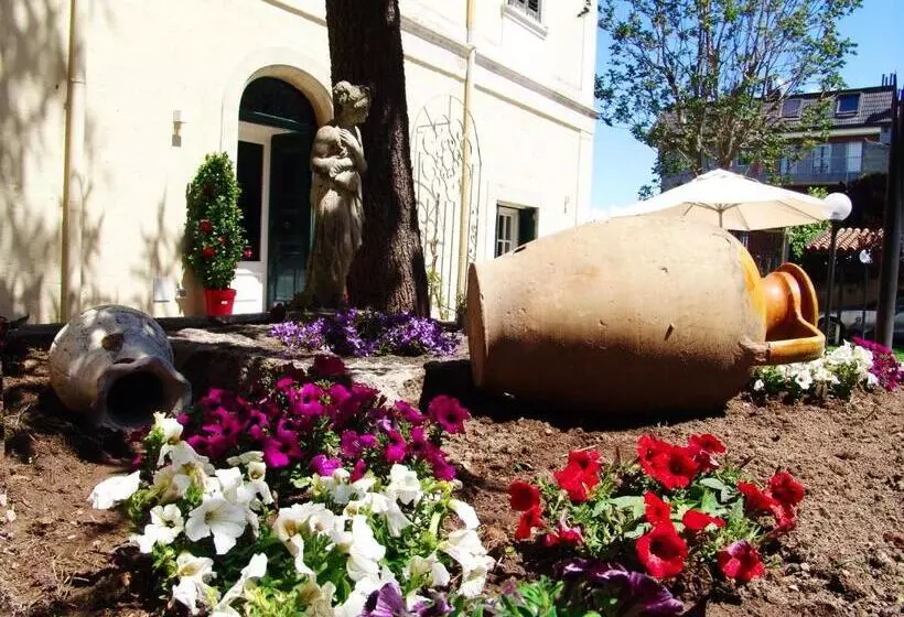 ペンション La Bougainvillea