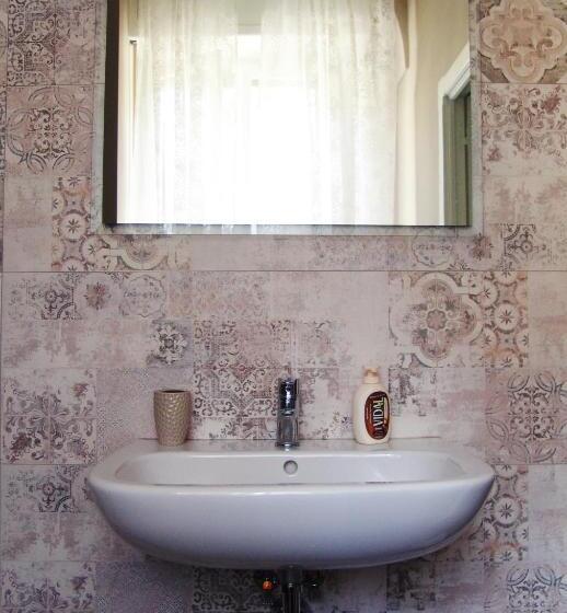 پانسیون La Bougainvillea