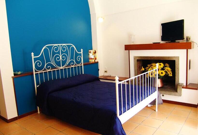 پانسیون La Bougainvillea