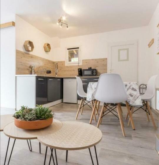 Pensionat Le Pressoir De Gisay