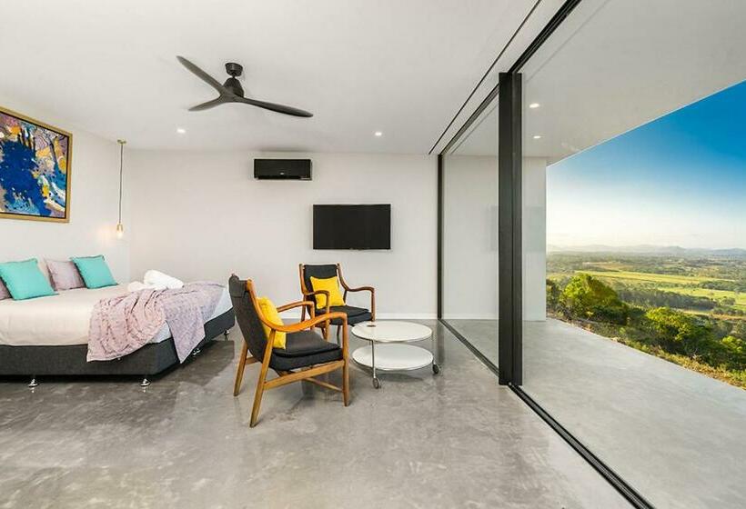 Пансион Sundays At Byron