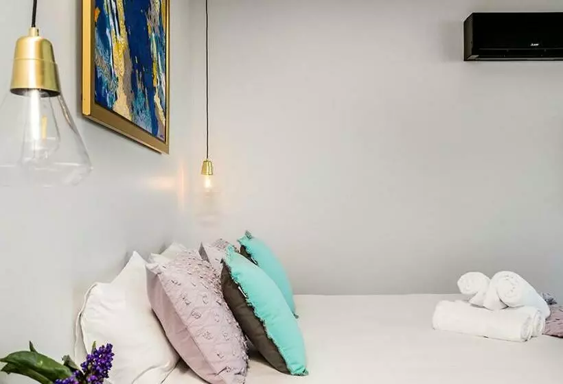 Majatalo Sundays At Byron