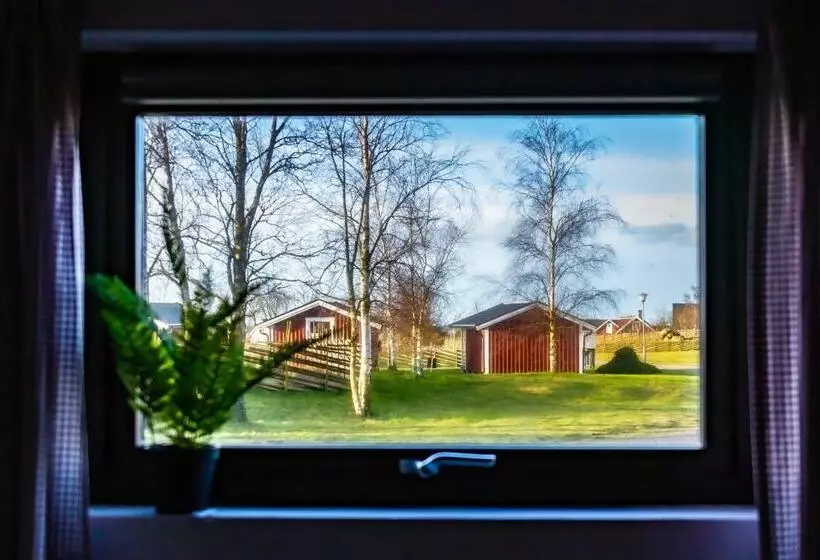 Rödlix Vandrarhem & Camping
