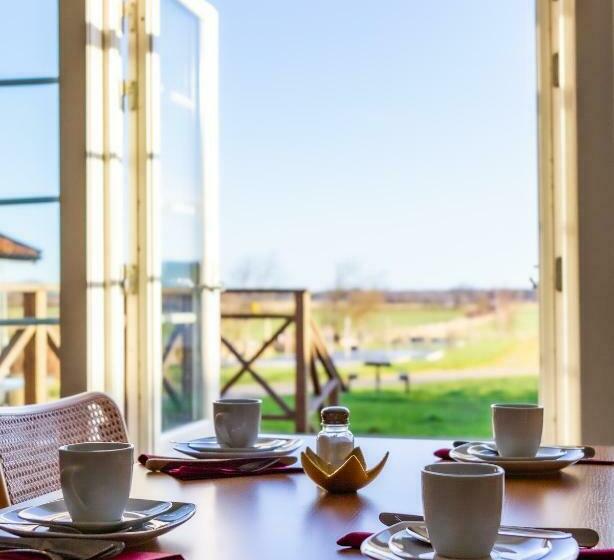 Rödlix Vandrarhem & Camping