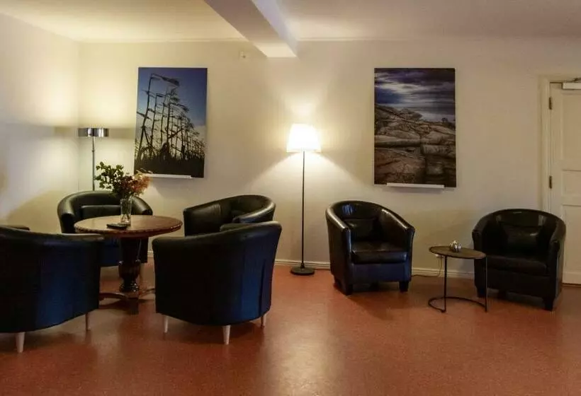 Rödlix Vandrarhem & Camping
