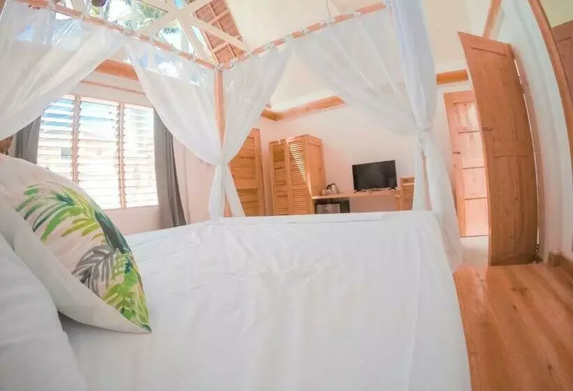 استراحتگاه Bermuda Triangle Bungalows
