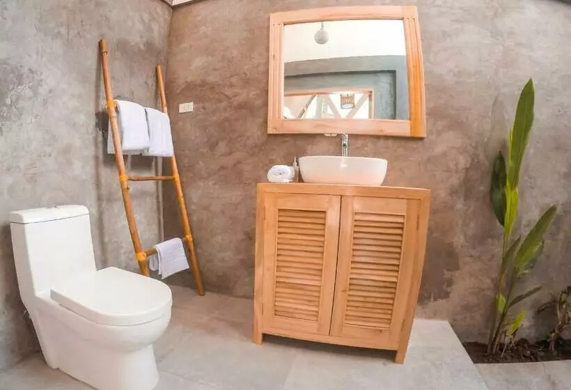 استراحتگاه Bermuda Triangle Bungalows