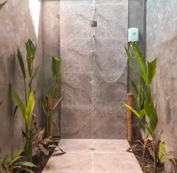 استراحتگاه Bermuda Triangle Bungalows
