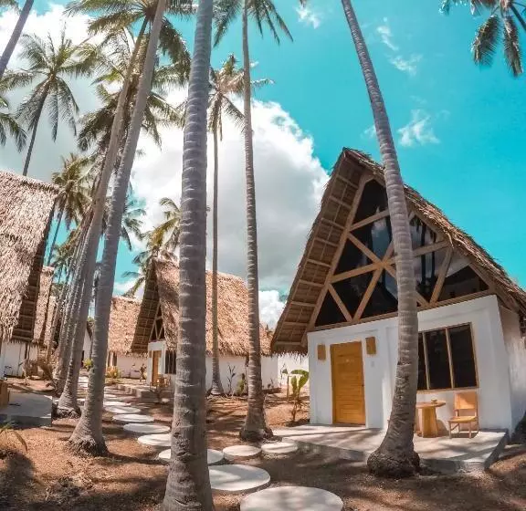 استراحتگاه Bermuda Triangle Bungalows