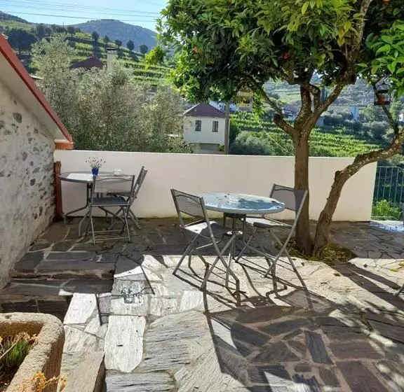 تختخواب و صبحانه Casa Dona Eufémia