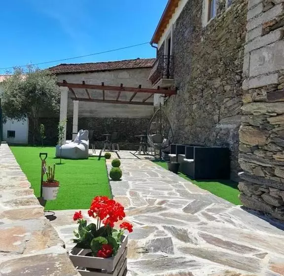 تختخواب و صبحانه Casa Dona Eufémia