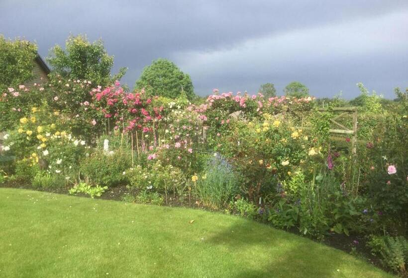 مبيت وإفطار Deverill End