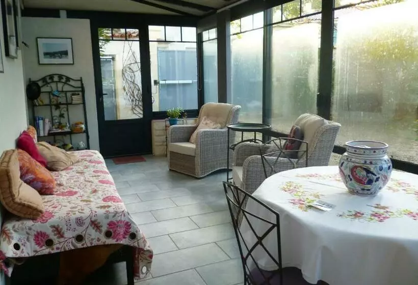 Aamiaismajoitus (B&B) La Jarrie Leduc