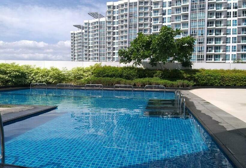 Mactan Newtown With Sun Set And Garden View