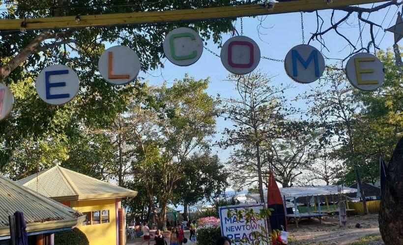 Mactan Newtown With Sun Set And Garden View