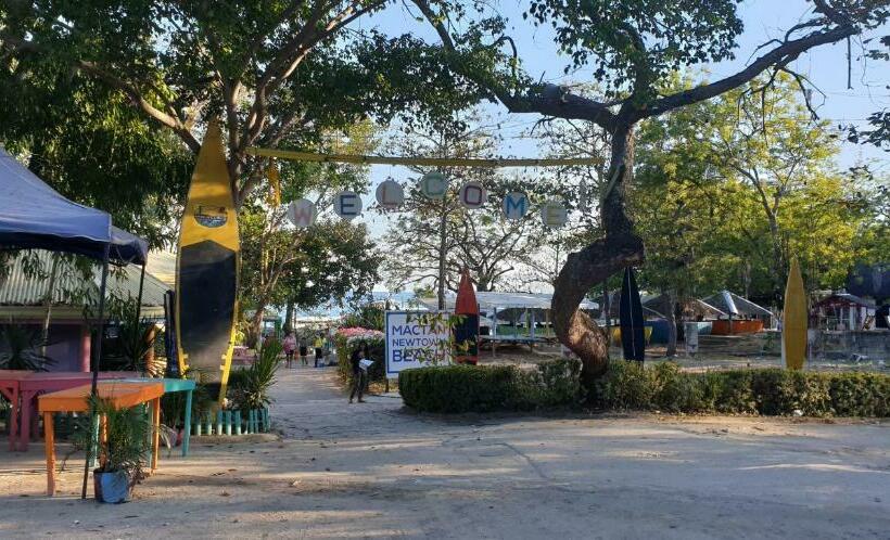 Mactan Newtown With Sun Set And Garden View