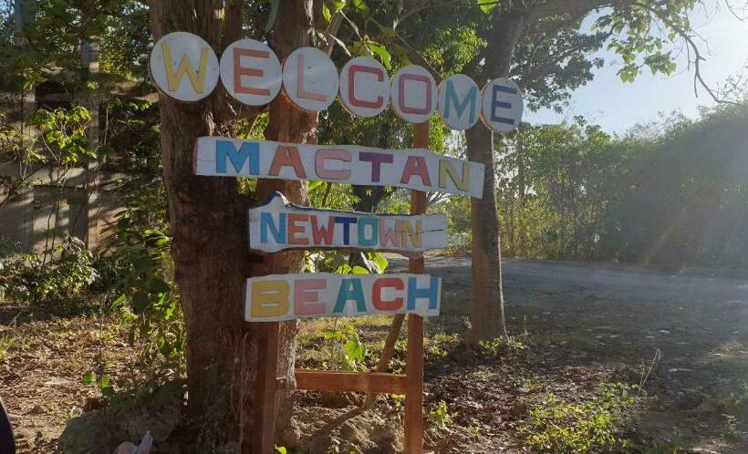 Mactan Newtown With Sun Set And Garden View