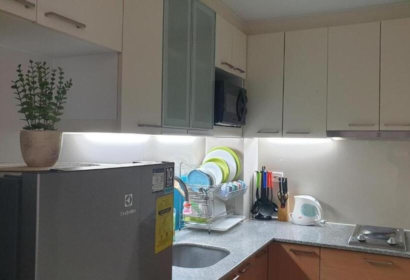 Mactan Newtown With Sun Set And Garden View