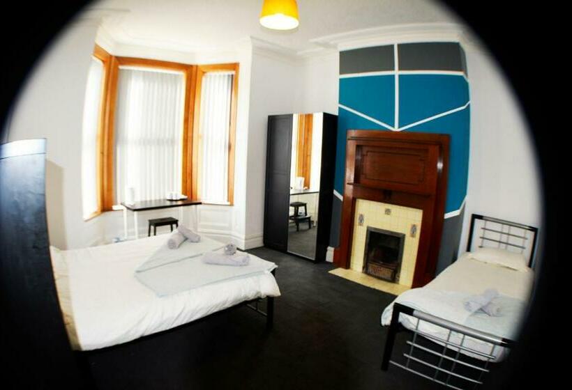 ペンション Old Swan Guest House