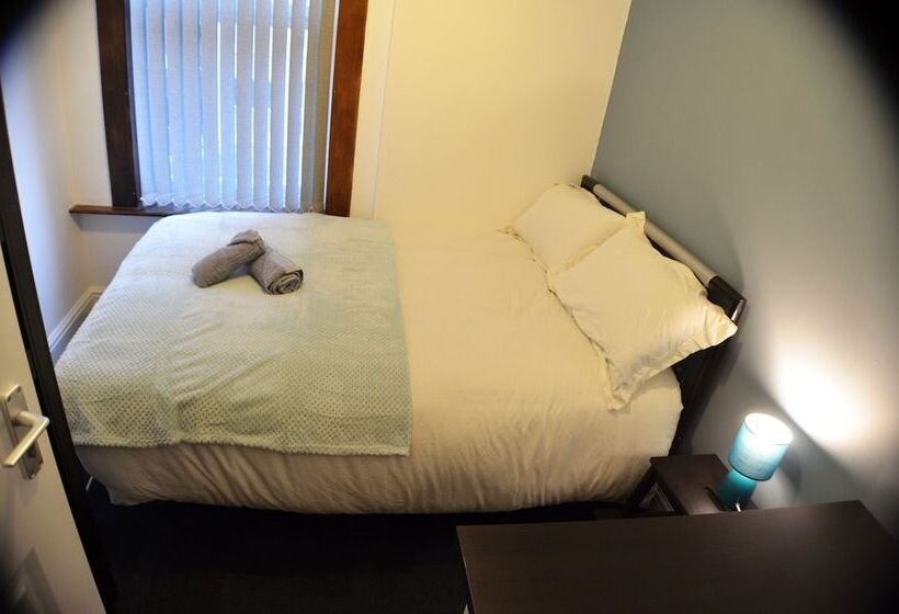 ペンション Old Swan Guest House