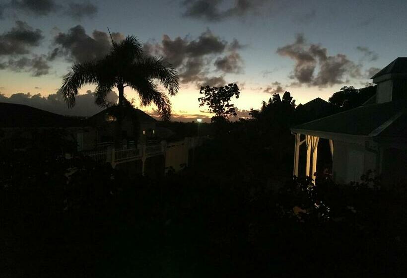 تختخواب و صبحانه Au Bel Vue Chez Sandrine